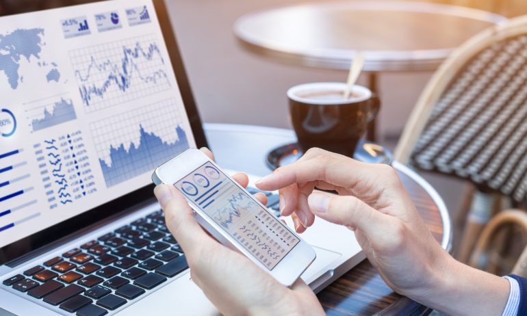 Effective and Realistic Ways to Stay Healthy If You’re a Home-Based Trader
