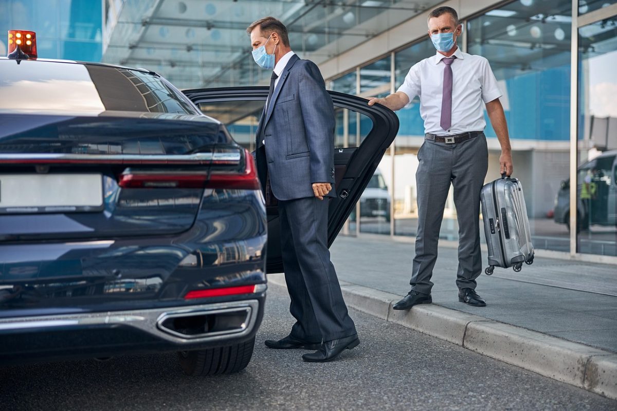 Your Complete Guide to Booking a London Airport Taxi (2025 Edition)