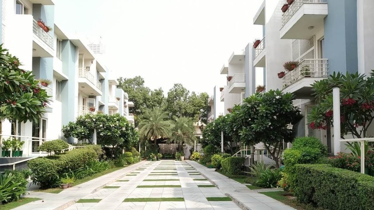 A Complete Guide to Retirement Homes in Delhi NCR: Comfort, Care, and Community