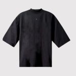 Yeezy-Gap-Sleeve-T-Shirt-Black.jpg