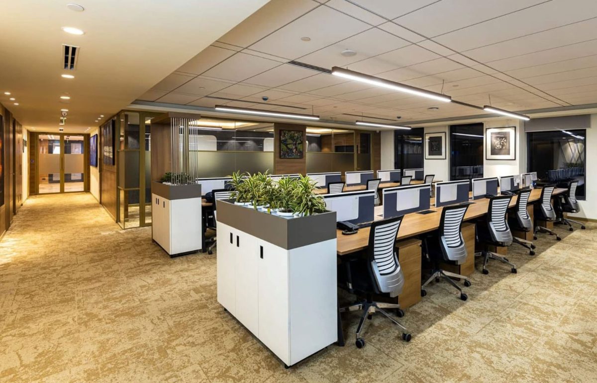 Office Interior in Gurgaon – Modern and Functional Workspace Design