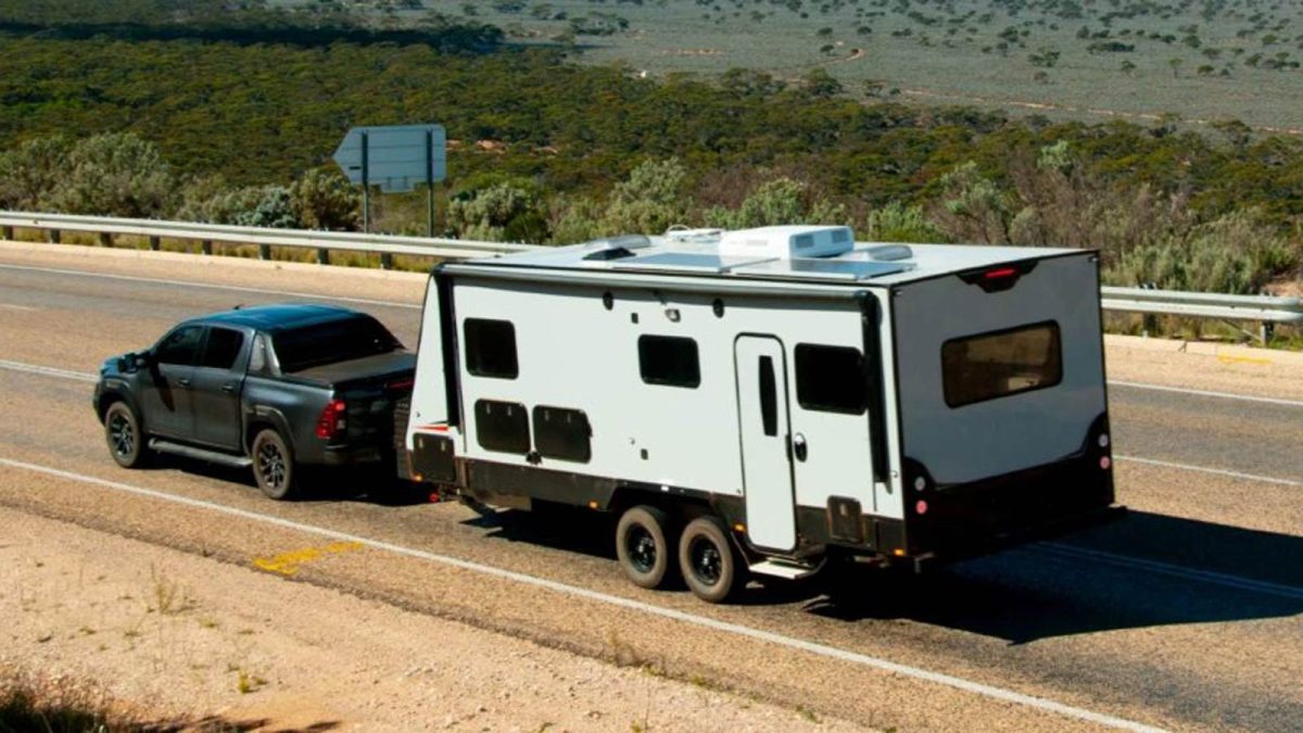 How Professional Trailer Transportation Keeps Your Equipment Safe